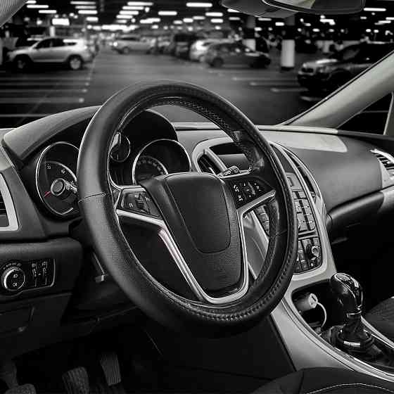 Чехол на руль Carlife 39 - 41см, экокожа, черный, один шов Львов