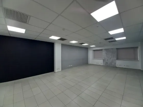 Офіс з гарним ремонтом, 3 поверх Самий центр міста (вул Шевченка) Зручне планування, просторі кімнат Дніпро