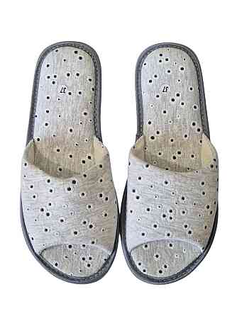 Тапочки женские отрытые PaGo Ромашка серый облегченная модель Одесса