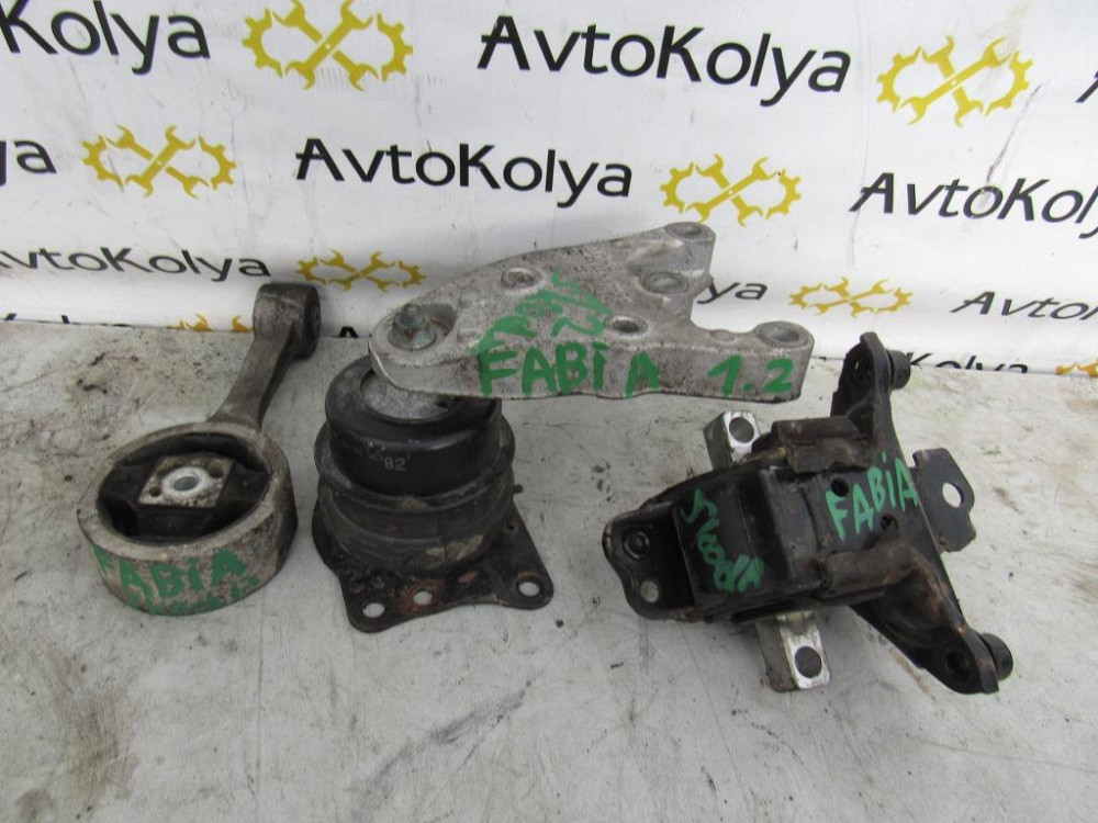 Подушка мотора Skoda Fabia 1.2 бензин 1999-2006 Ковель - фото 1
