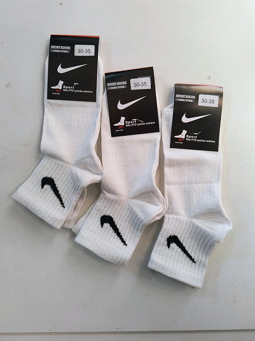Детские качественные хлопковые носки Белого цвета средней высоти в наборе 3 штук Nike. Размер 30-35 Киев - изображение 1