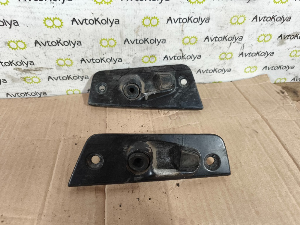 Обмежувач бокових зсувних дверей верхній VW T5 T6 2003-2019 (7H0843638E) Ковель - фото 1