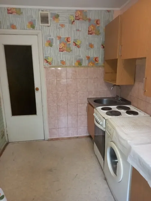 Сдам 1 комнатную квартиру в Соломенском р-не, ул.Бориса Гарина Киев - изображение 1