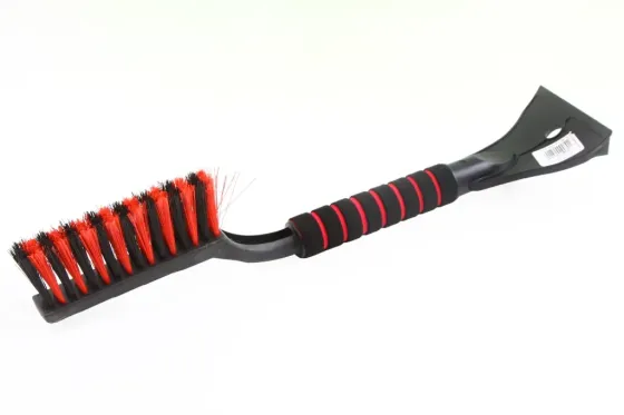 Скребок для снега 48 см со щеткой 48 пучков ToM-PaR (мягкая ручка) Винница