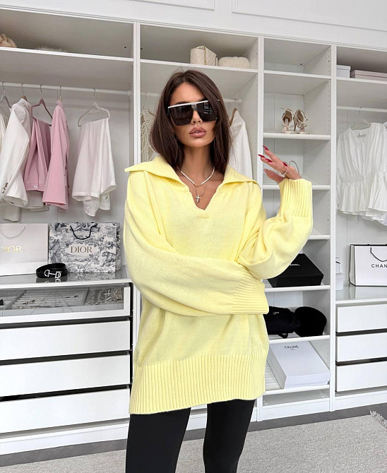 Стильный женский удлиненный свитер оversize с воротником поло Одесса - изображение 9