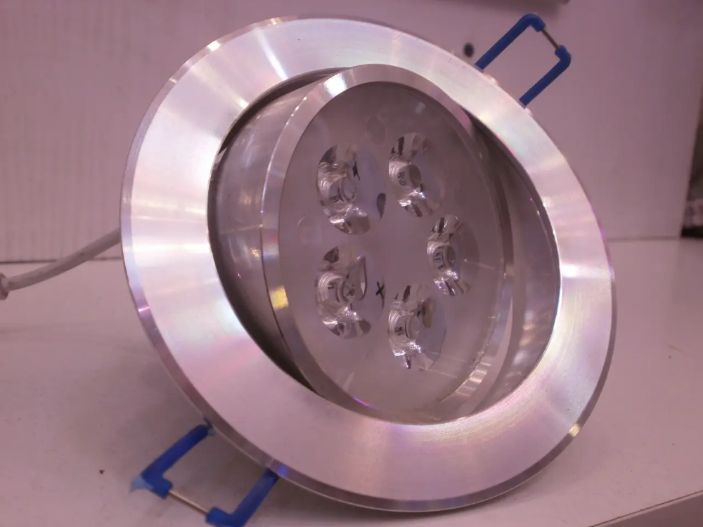 Вбудований стельовий LED світильник Aufun 3W, поворотний, тепле біле світло (3000K) Київ - фото 4
