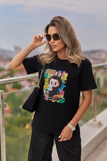 Базова жіноча футболка з малюнком "Labubu" | Норма і батал Київ - фото 4