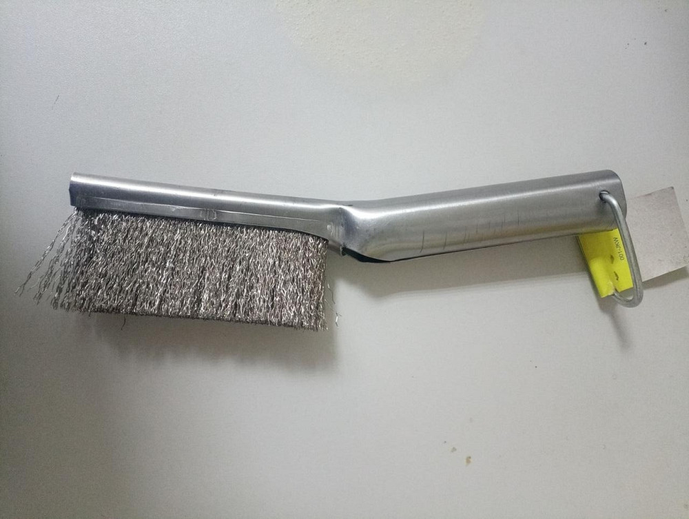 Ручна щітка дротяна "SzczotPol", дротики з нежавіючої сталі, металева ручка, 240 мм Київ - фото 1