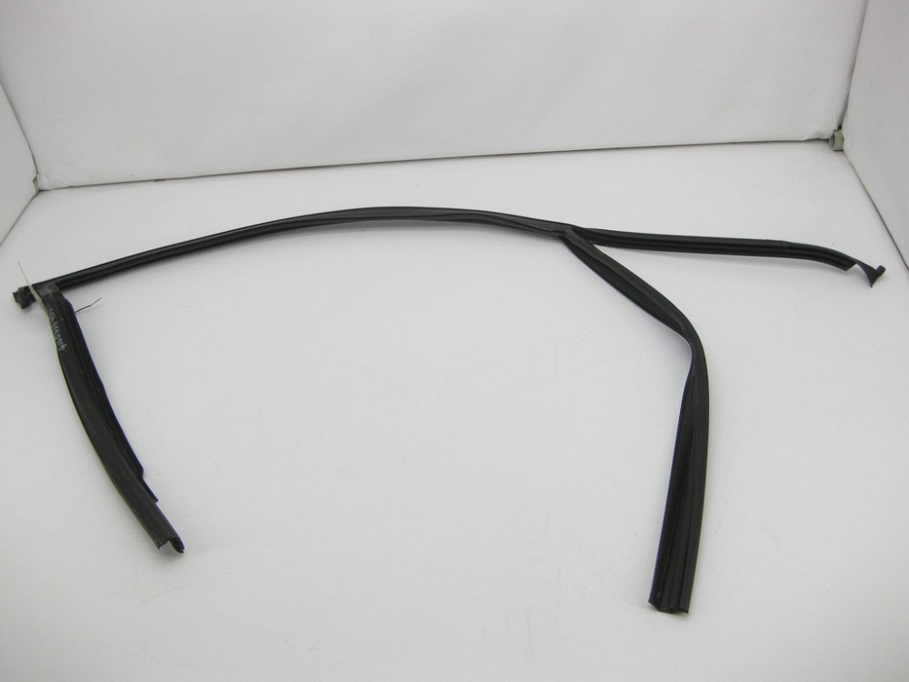 VAG  4M0837431B Напрямне скло у водійських дверях Одеса - фото 1