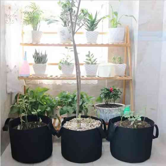 Вазон сумка для выращивания саженцев в саду,теплице горшок переносной для цветов,ягод,овощей, размер 30х35 см Каменец-Подольский