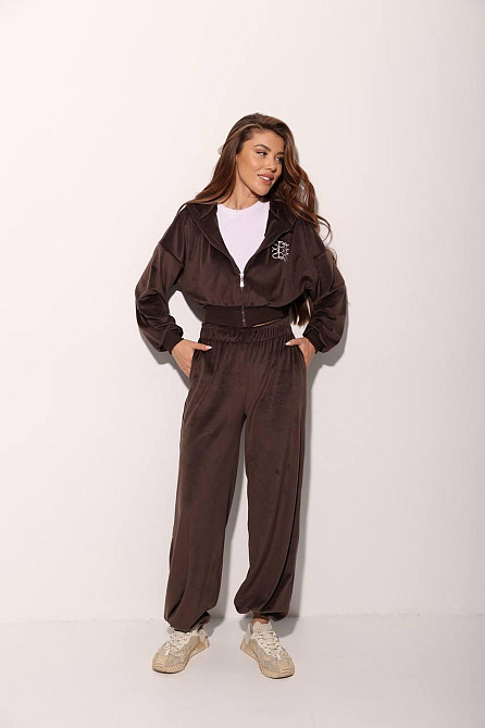 Жіночий прогулянковий костюм-двійка: кофта на блискавці та штани велюр Шоколадний, 48/52 Одеса - фото 4