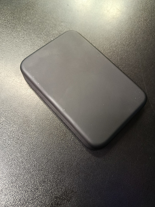 Магнітний павербанк з безпровідною зарядкою 5000mAh (товар вживаний) Луцк - изображение 3