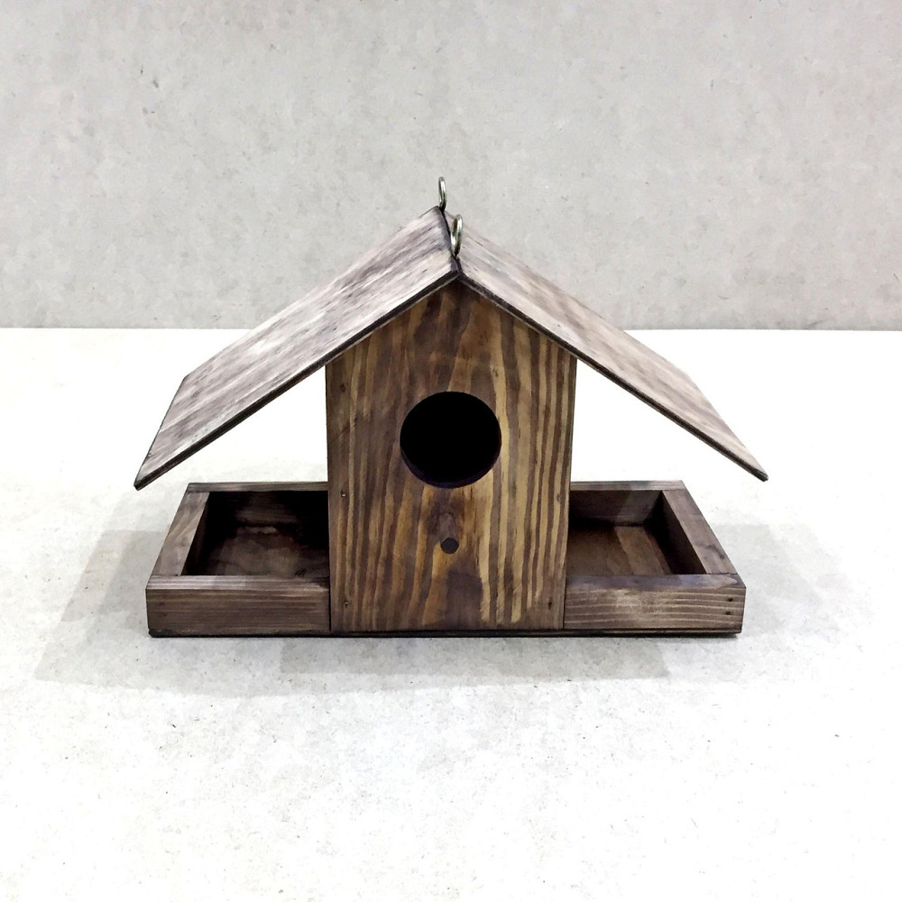 Кормушка со скворечником 