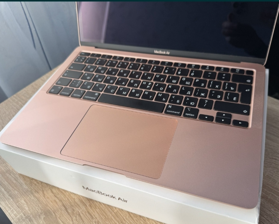 Ноутбук MacBook Air 13 M1 8/256Gb. Gold. Харьков - изображение 7