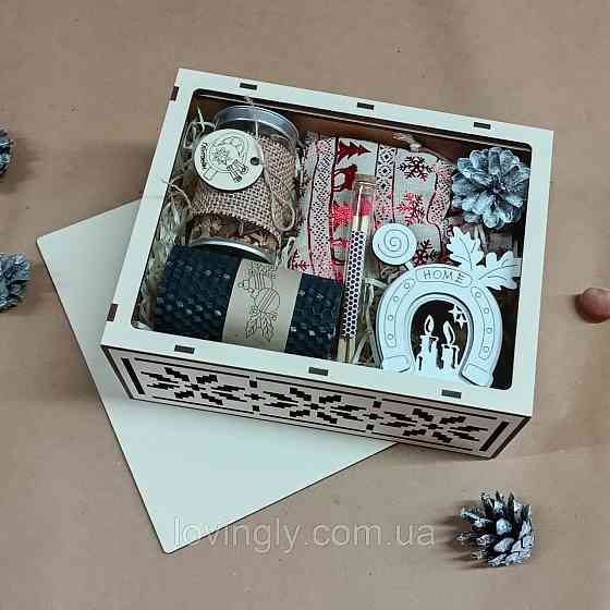 Рождественский подарочный набор ручной работы в коробке с орнаментом. Ирпень