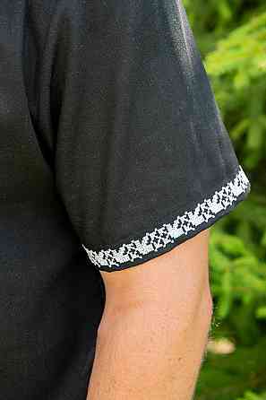 Вышиванка льняная, мужская, чёрная с коротким рукавом, весенняя летняя Киев