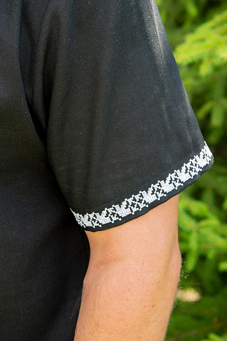 Вышиванка льняная, мужская, чёрная с коротким рукавом, весенняя летняя Киев - изображение 5