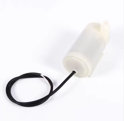 Погружний насос для поливу акваріума та фонтанів Київ