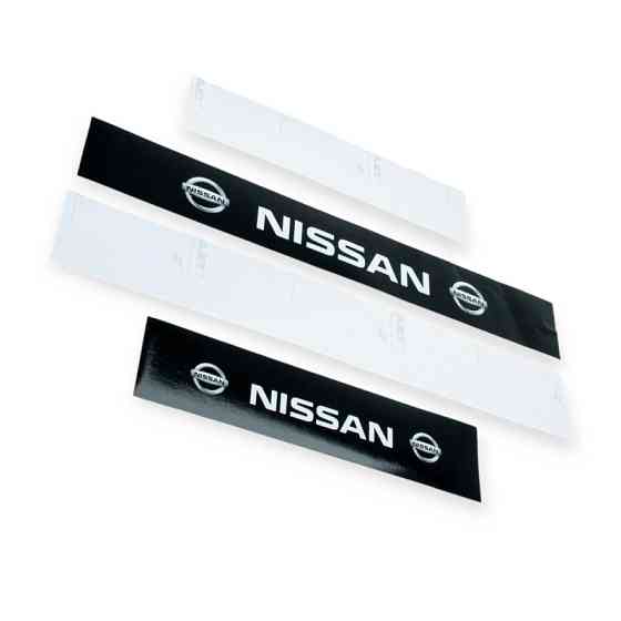 Наклейка на пороги "nissan" (4шт) Мукачево
