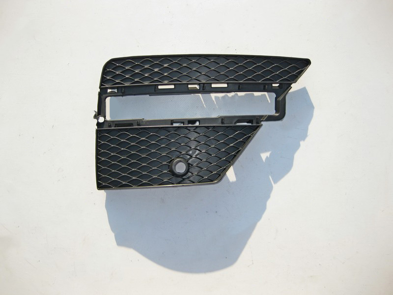 Mercedes-Benz  A1668852922 Нові праві грати в бампер під LED ML W166 Одеса - фото 1