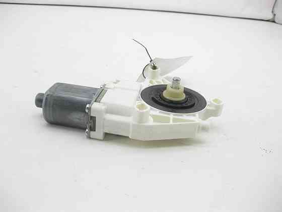 Mercedes-Benz  A1669060301 Моторчик переднього правого склопідйомника ML W164 R-class short W251 ML/GLE W166 GLE Coupe C292 S-class short W222 GL X164 Одесса