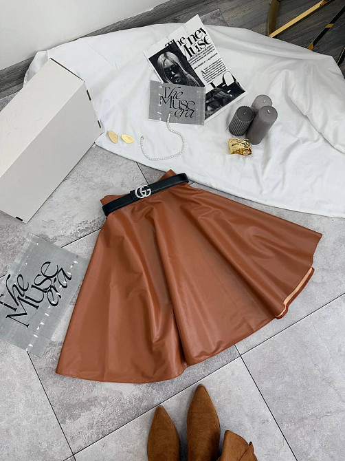 Женская базовая юбка солнце из эко-кожи Коричневый, 46/48 Одесса - изображение 5