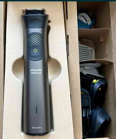 Триммер: Phillips Norelco Multigroom 9000 MG9525/ 40 ,24 Предмета ! Киев