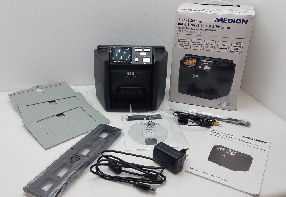Оцифрувальник для фотоплівки та слайдів Medion P82021 Луцьк - фото 1