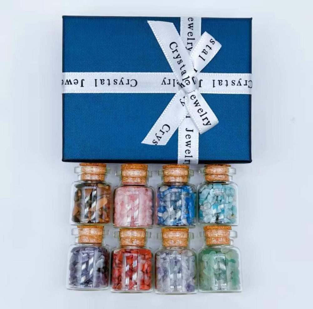 Набор из 8 бутылочек с натуральными кристаллами и камнями чакры в коробке. Киев - изображение 2