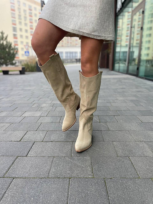 Nikos Чоботи жіночі Niko`s пісочна замша натуральна высота 36 см обхват голени 39-40 см каблук Коломыя - изображение 8