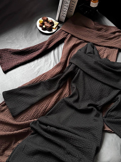 Женское элегантное нежное платье из нежного трикотажа букле Черный Одесса - изображение 5