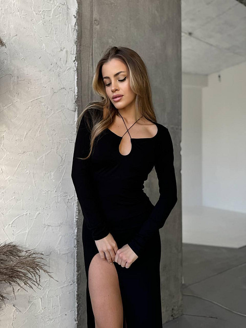 Женское миди платье с привлекательным вырезом вискоза Одесса - изображение 5