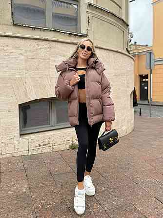 Коричневая(капучино) теплая зимняя куртка пуховик с большими секциями и отстегным капюшоном (пуффер), 48-50 Лубны