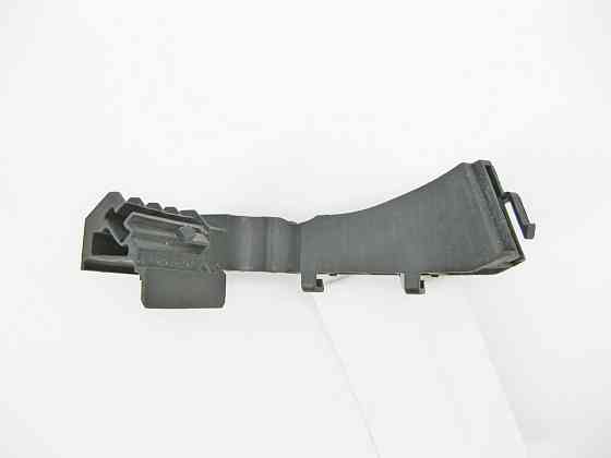 Mercedes-Benz  A2517330114 Утримувач - кронштейн рами ручки на замку задніх лівих дверей R-Class W251 Одеса