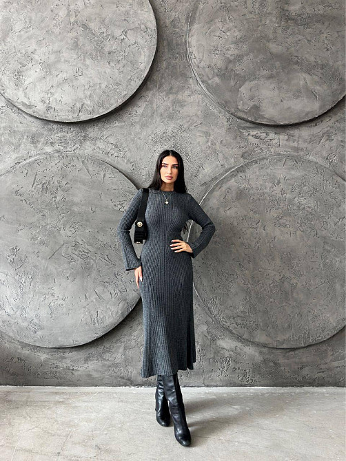 Женское базовое миди платье машинная вязка Графит Одесса - изображение 3