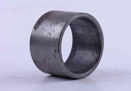 Втулка розпірна передня проміжного вала L-29 мм діаметр 38/45 мм ДонгФенг 240/244 Мукачево