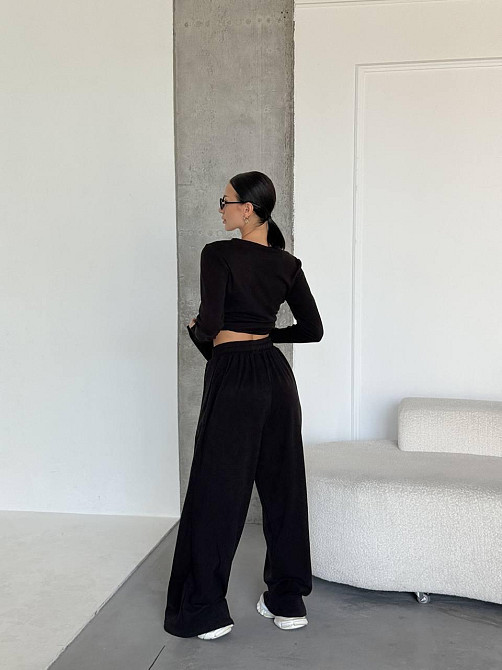 Женский теплый базовый костюм двойка из турецкого микрофлиса Черный Одесса - изображение 7