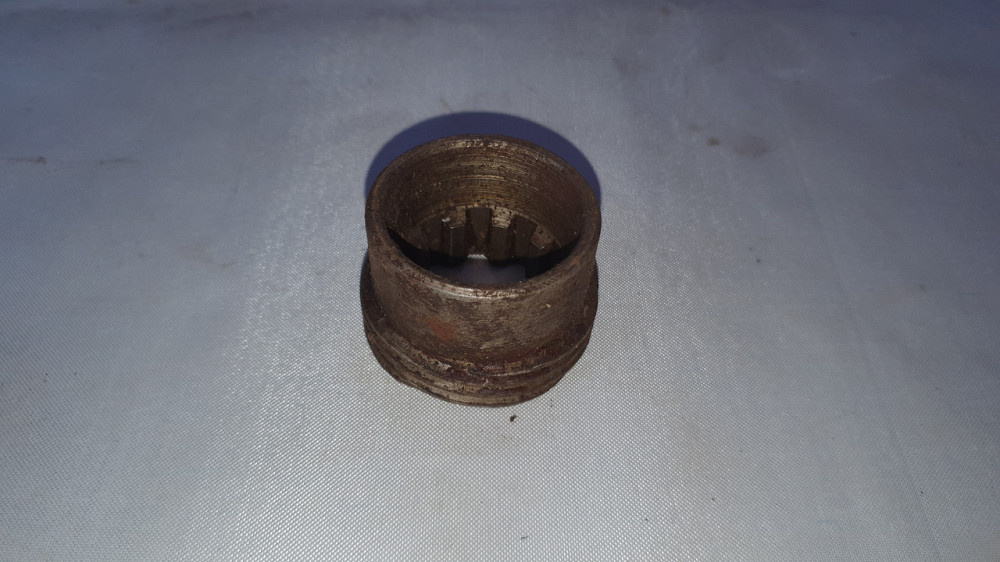 Шестерня спидометра ведущая ГАЗ-63. СССР. Харьков - изображение 1