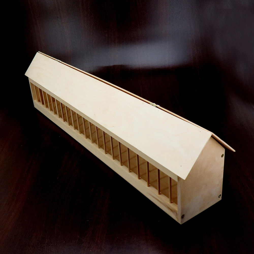 Деревянная кормушка для голубей 