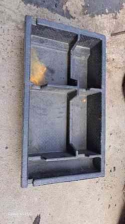 Оригінальний лоток багажного відсіку на Hyundai Santa Fe 2012-2018 року випуску. Київ