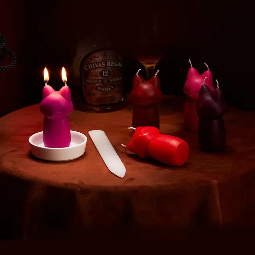 Свеча лисичка низкотемпературная Roomfun Barbie с ароматом ванили и маракуйи, фиолетово-малиновая Sex Aura Киев - изображение 5