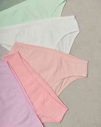 Набір жіночих трусиків тижневика 7 шт Nicoletta 713156 M Київ