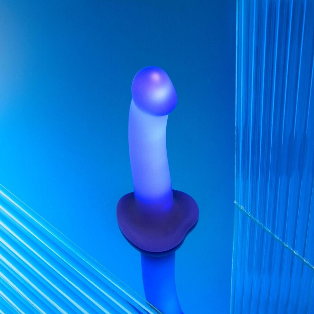 Дилдо, що світиться Strap-On-Me Glow-LED Dildo Purple - M Sex Aura Київ - фото 6