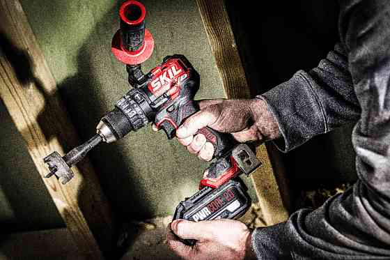 Дрель-шуруповерт аккумуляторная безщеточная ударная, SKIL 3085 CA XP + аккумулятор 4,0 Ah + зарядное устройство Одесса