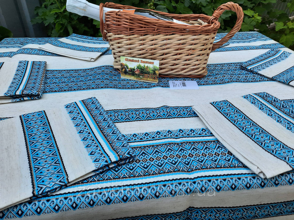 Скатерть вышитая в украинском стиле синяя Киев - изображение 1