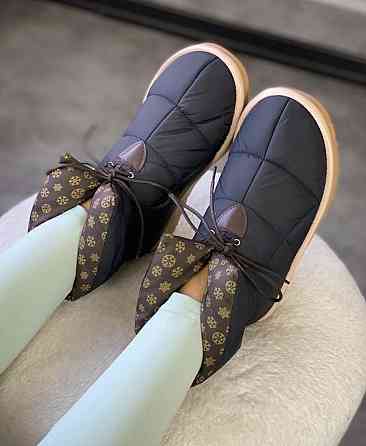 Дутіки жіночі Туреччина чорні плащівка зима висота 20см (5201) 38р.39р.40р. Коломыя