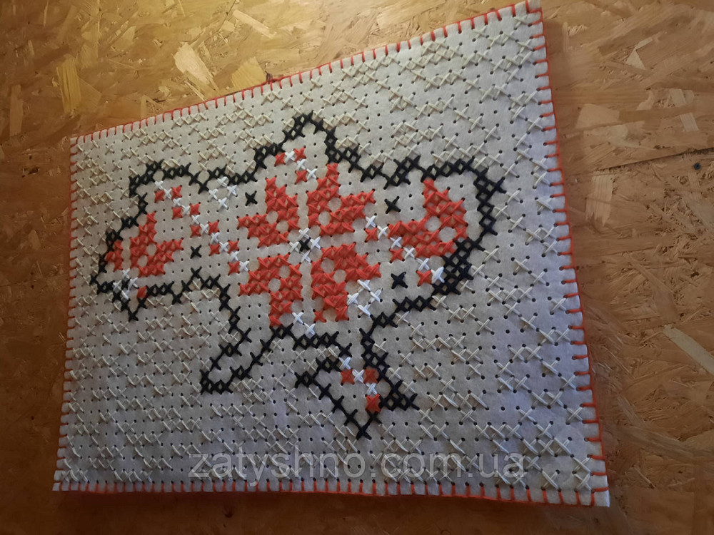 Картина вышитая карта Украины 93*70 см( ручная работа) Киев - изображение 2