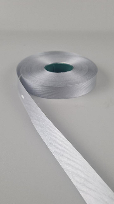 Стрічка поліпропіленова для повітряних куль і подарунків 2 см х 100 ярдів сіра (1 пачка) Харків - фото 1