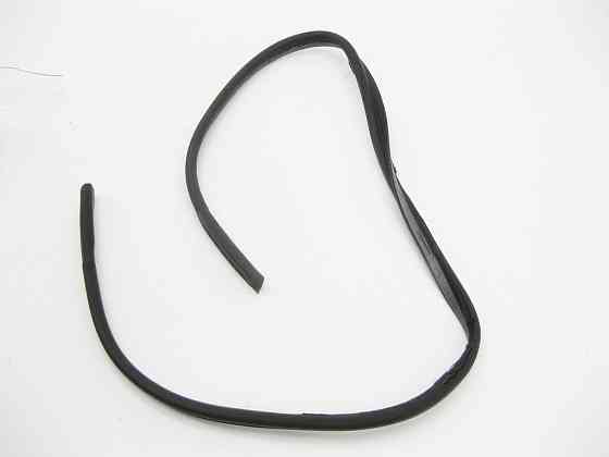 Mercedes-Benz  A2927820400 Ущільнювач зсувного люка ззаду (є дефект) GLE Coupe C292 Одеса