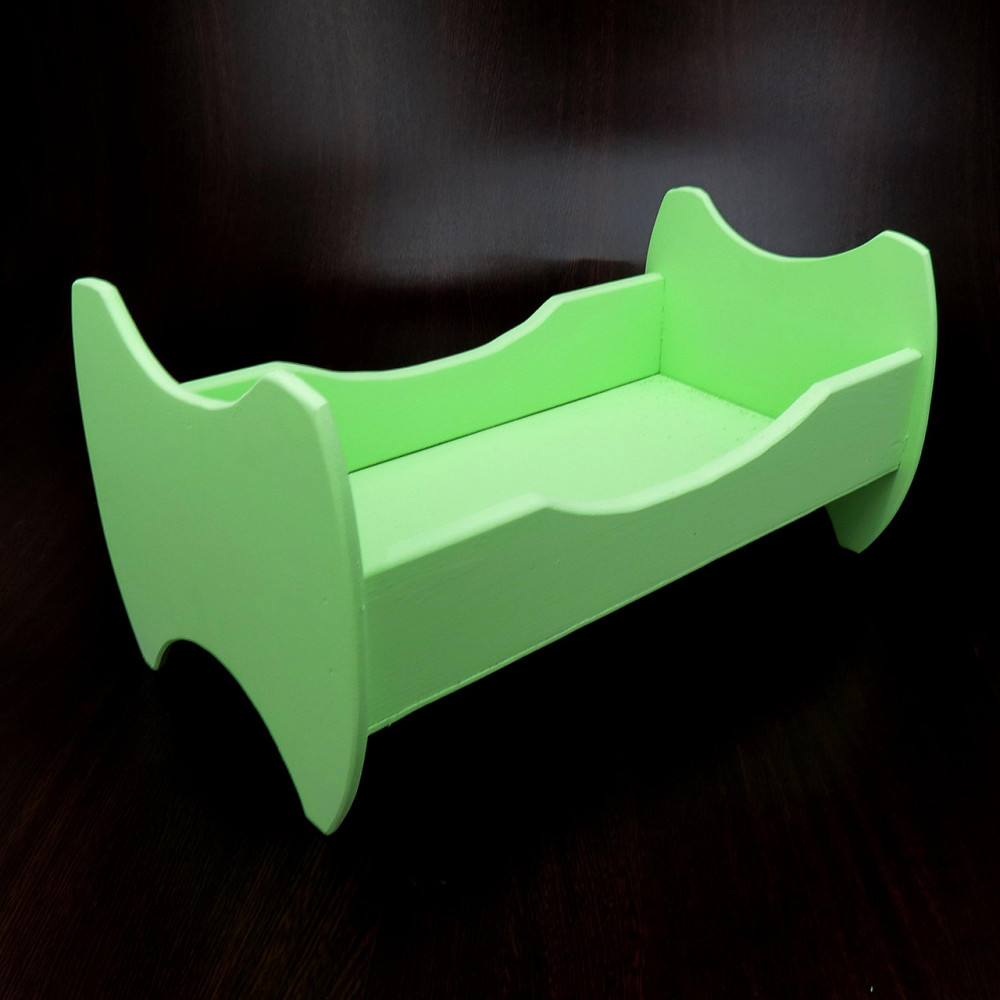 Кровать для кукол 